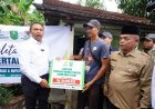 Mata Kaswadi Berkaca-kaca Saat Rumahnya Dapat Bantuan Gubri Abdul Wahid, Bertransformasi Jadi Rumah Layak Huni