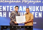 Komitmen untuk Keadilan, Bupati Rokan Hulu Terima Penghargaan dari Kemenkumham RI