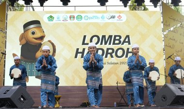 Lantunan Salawat Nabi Muhammad SAW Bergema di Lapangan Merdeka Kota Sengkang, Battle Hadrah Meriahkan MQK Internasional 2025