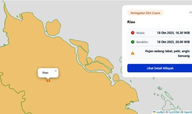 Prakiraan Cuaca Riau 18 Oktober 2025, BMKG Minta Masyarakat Waspadai Hujan Lebat Disertai Petir dan Angin Kencang