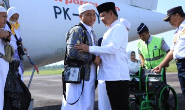 Wabup Rohul Syafaruddin Poti Sambut Kepulangan Jemaah Haji: Semoga Menjadi Haji Mabrur