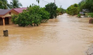 Siklon Picu Hujan Lebat, Riau Diminta Waspada di Wilayah Perbatasan Sumbar-Sumut