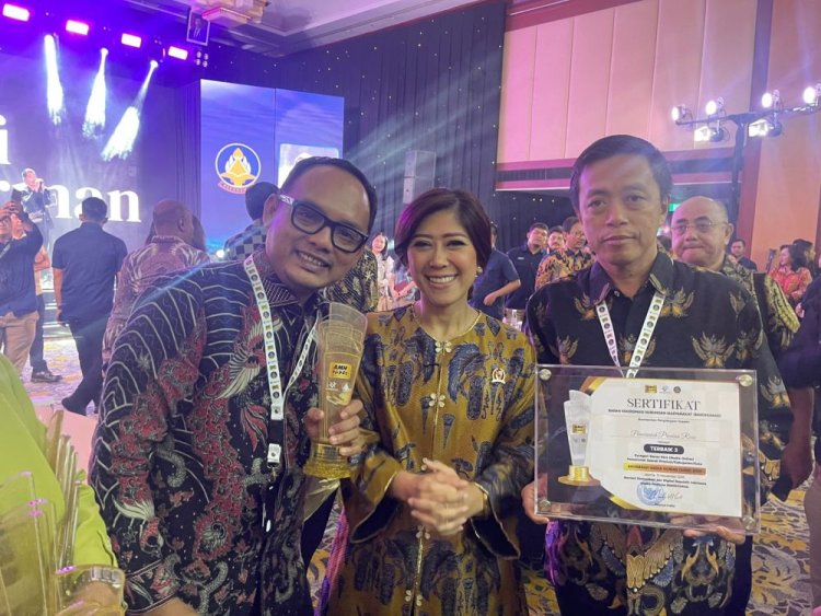 Pemprov Riau Raih Terbaik III Anugerah Media Humas 2025, Plt Kadiskominfotik Riau Teza Darsa: Jadi Motivasi Besar Bagi Kami
