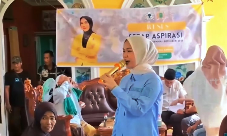 Reses di Sinaboi Rohil, Ketua Fraksi Golkar DPRD Riau Nalladia Ayu Rokan Serap Aspirasi Masyarakat