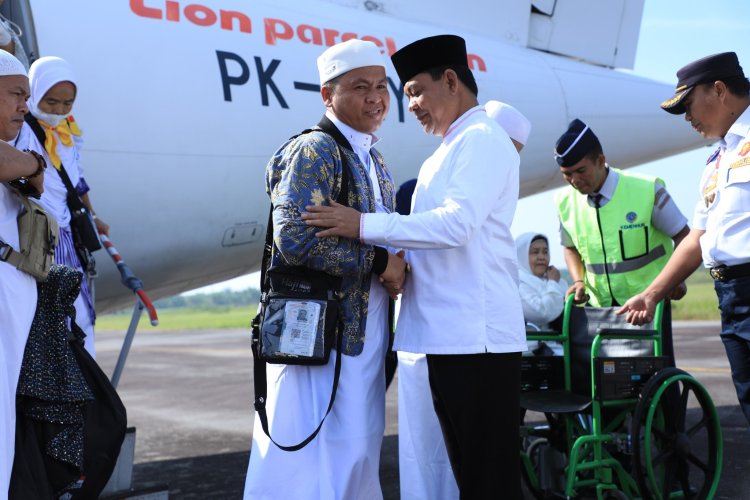 Wabup Rohul Syafaruddin Poti Sambut Kepulangan Jemaah Haji: Semoga Menjadi Haji Mabrur