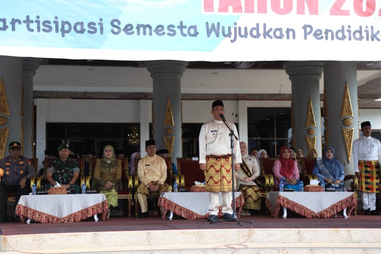 Pemkab Rohul Gelar Upacara Hardiknas, Bupati: Satukan Langkah Wujudkan Pendidikan Bermutu