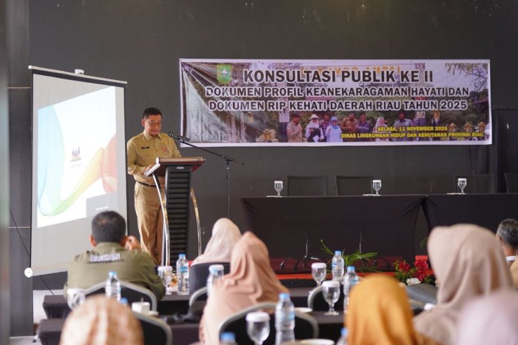 Buka Konsultasi Publik RIP-KH, Sekdaprov Riau: Perkuat Komitmen Pembangunan Rendah Karbon dan Ekonomi Hijau