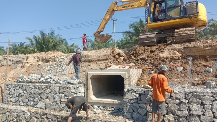 Permudah Akses Masyarakat, Gubernur Riau Gesa Perbaikan Infrastruktur Jalan di Kabupaten Kampar