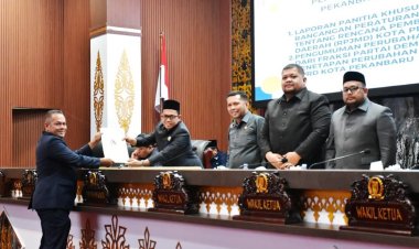 DPRD Kota Pekanbaru Gelar Rapat Paripurna Ke-13 Masa Persidangan III 20024/2025, Bahas Tiga Agenda