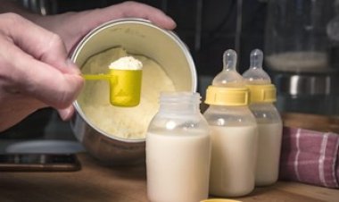 Susu Formula Dilarang Jadi Bantuan Bencana, Ini Kata Dokter Anak