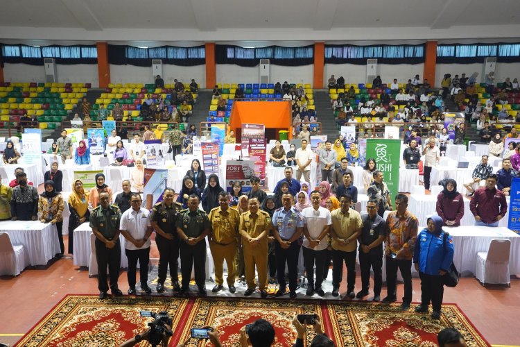 Riau Job Fair 2025 Hadirkan 2.437 Lowongan Kerja, Plt Gubri SF Hariyanto: Ini Jawaban Atas Keluhan Masyarakat Soal Pekerjaan