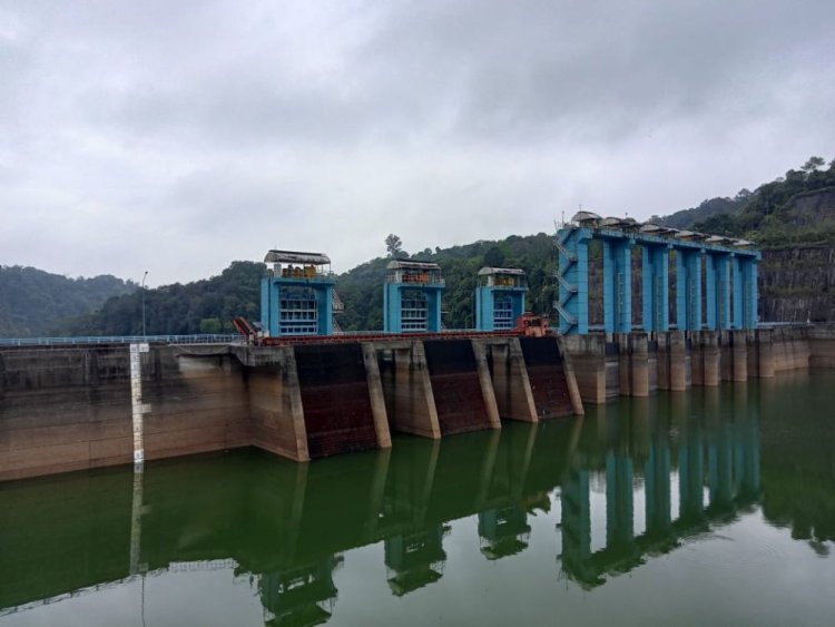 Elevasi Waduk PLTA Koto Panjang Kampar 3 Desember 2025 Masih Kategori Aman