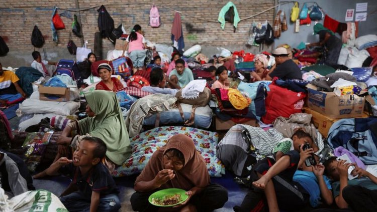 ISPA dan Penyakit Kulit 'Hantui' Pengungsi Banjir Aceh-Sumatera