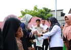 Bupati Siak Serahkan Seragam Sekolah Gratis dari Baznas