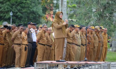 Berulangtahun, Enam ASN Siak Dapat Kejutan dari Bupati