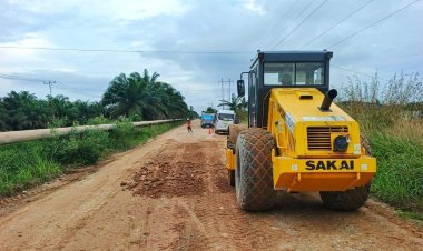 PHR Perbaiki Jalan Rusak 15 Km di Rohil, Dorong Kontribusi Pengguna Jalan Lain