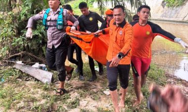 Jasad Bocah 8 Tahun yang Tenggelam di Sungai Ngaso Rohul Ditemukan Tim SAR Gabungan 200 Meter dari Lokasi Awal