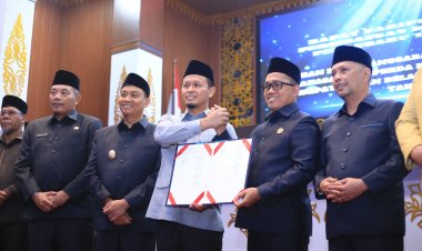 APBD 2026 Pekanbaru Rp3,049 Triliun Disahkan DPRD, Diajukan ke Pemprov Riau untuk Dievaluasi Gubri