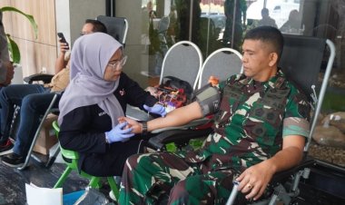 Danrem 031/Wira Bima Hadiri Donor Darah HUT ke-9 Evo Hotel Pekanbaru