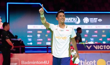 Alwi Farhan Juara Daihatsu Indonesia Masters 2026, Kalahkan Panitchaphon Terrarasakul 21-5 dan 21-6 