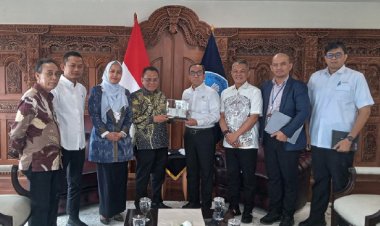 Karmila Sari dan Bupati Bistamam Usulkan Sekolah Garuda di Rohil, Mendiktisaintek Beri Apresiasi