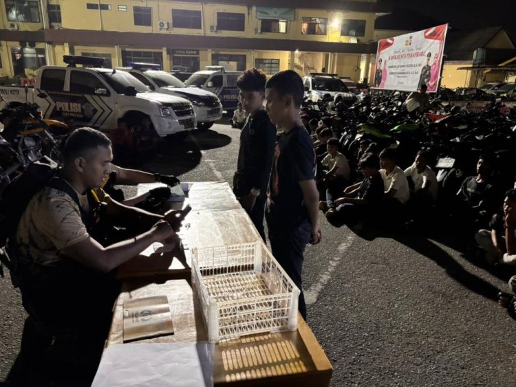 Tim Riau Anti Geng dan Anarkisme Bersama Satlantas Polresta Pekanbaru Jaring 28 Sepeda Motor Knalpot Brong