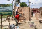 Satgas TMMD ke-127 Kodim 0301/Pekanbaru Bangun Rumah Warga, Progres Hampir Setengah Jalan