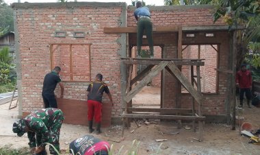 Satgas TMMD ke-127 Kodim 0301/Pekanbaru Renovasi Rumah Saudi Alfa Seri di Kelurahan Sialang Sakti, Berikan Rasa Aman untuk Masyarakat