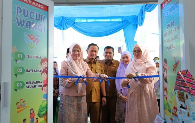 Wali Kota Agung Nugroho dan Ketua TP PKK Kota Pekanbaru Resmikan Posyandu Pucuk Wangi di Kulim