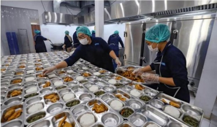 Lansia di Atas 75 Tahun Tinggal Sendirian Bakal Dapat MBG