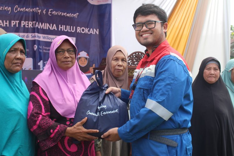 PHR Salurkan 300 Paket Pasar Murah di Rantau Kopar Rokan Hilir