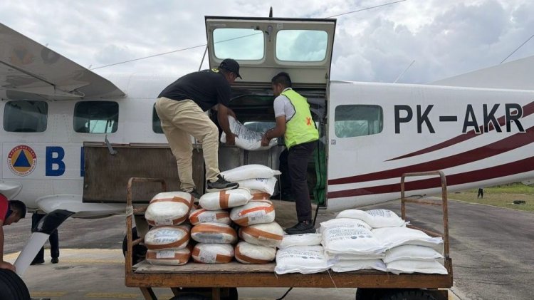 15 Ton Garam Disemai di Langit Riau untuk Pancing Hujan, Terutama di Daerah Pesisir