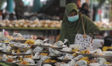 Jangan Asal Beli Takjil, Ini Ciri Makanan Mengandung Formalin & Boraks