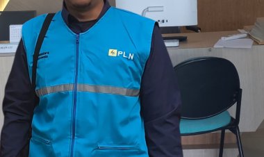 Ilegal dan Semrawut, Kabel Internet di Tiang PLN Ujung Batu Akan Ditertibkan