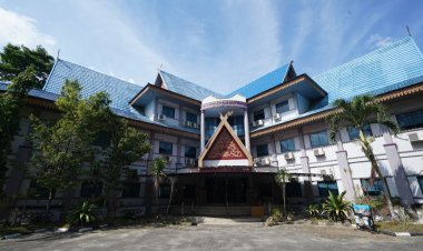 Adopsi Teknologi Machine Learning, UIR Resmi Luncurkan Magister Pendidikan Matematika Berstandar Global