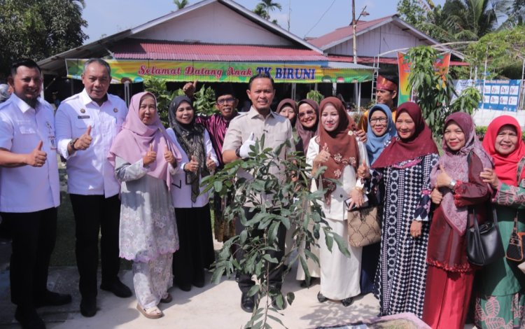 Wali Kota Pekanbaru Dorong Pendidikan Berbasis Cinta Alam Sejak Dini
