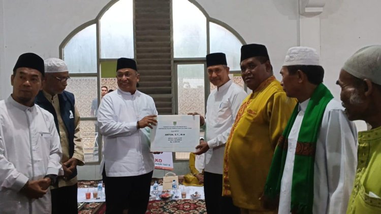 Bupati Rokan Hulu Anton Ikuti Safari Ramadhan 1447 Hijriah di Kampung Halaman