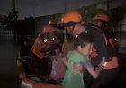 Banjir di Pekanbaru, Tim Basarnas Evakuasi Warga Kelurahan Limbungan Baru, 6 Orang Terjebak di Rumah