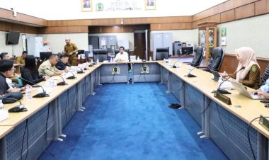 Maraton Audit 400 Perusahaan: Pansus OPD DPRD Riau Kejar Target PAD 2 Digit