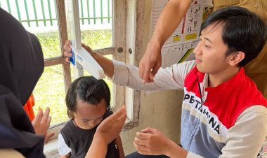 Lawan Stunting dari Meja Posyandu: Cerita Kader Sekar Melati Kawal Tumbuh Kembang Anak Riau