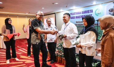 PTPN IV Regional III Bersama Pekanbaru Hospitality Institute Gelar Pelatihan Barista, Dorong Kemandirian Kewirausahaan Pemuda Riau