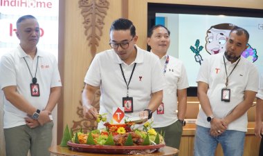 Telkomsel Resmikan Wajah Baru GraPARI Sudirman & Living World Pekanbaru