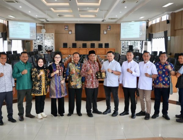 Sinergi Legislatif, Pansus LKPJ DPRD Riau 'Berguru' Mekanisme Pengawasan ke Kalsel