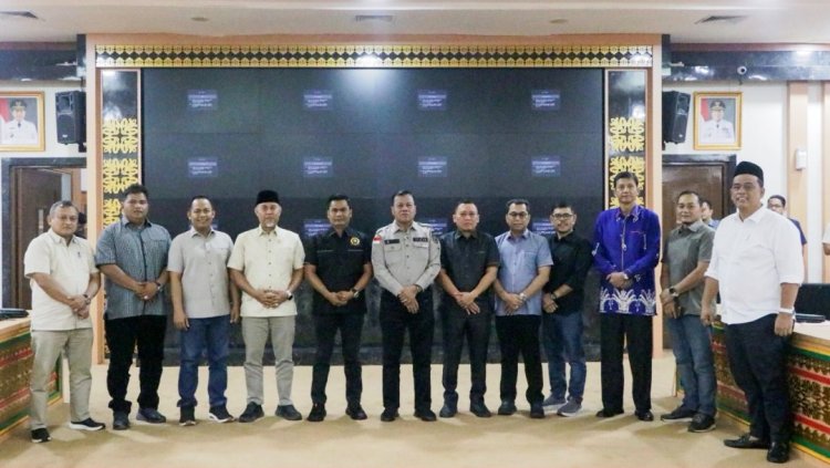 Terima Kunjungan Bupati Kuansing, Wakil Ketua DPRD Riau Budiman Lubis: Kondisi Keuangan Pemprov Belum Stabil