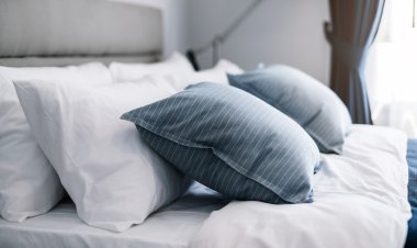 Sering Menggunakan Bantal yang Sudah Lama, Apakah Berpengaruh pada Kesehatan?