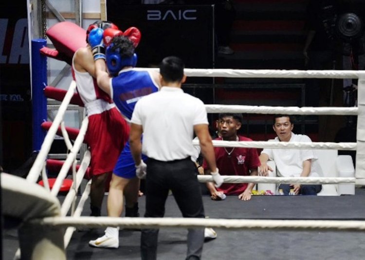 Apresiasi Tinju Pelajar Arena Selatan, Wamenpora Taufik: Jadi Ruang Positif Pelajar Berkembang Lewat Olahraga