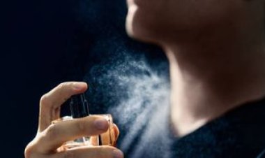Kata Dokter Onkologi soal Semprot Parfum di Leher dan Risiko Kanker Tiroid