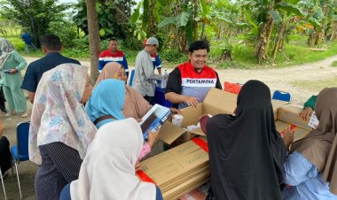 Desa Hamparan Perak Deli Serdang Lawan Stunting dengan Kelengkapan Alat Posyandu