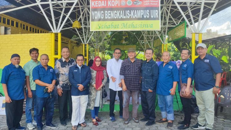 Yong Bengkalis Hadir di Kampus UIR, Kopi Rp6 Ribu untuk Mahasiswa