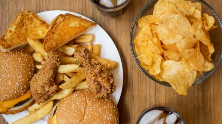 4 Kombinasi Makanan ini Dapat Merusak Jantung, Waspadalah!